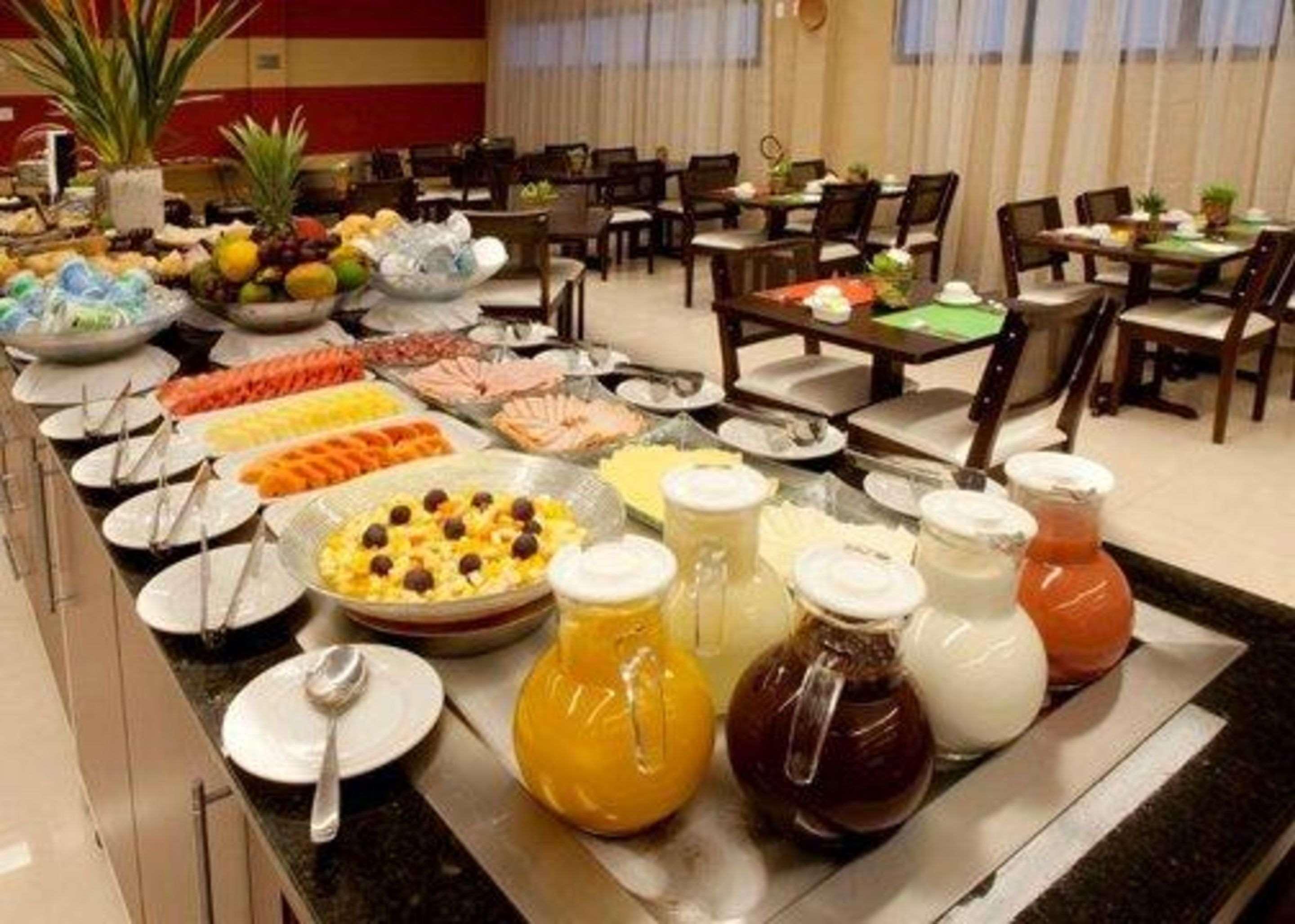 Quality Hotel Μανάους Εξωτερικό φωτογραφία