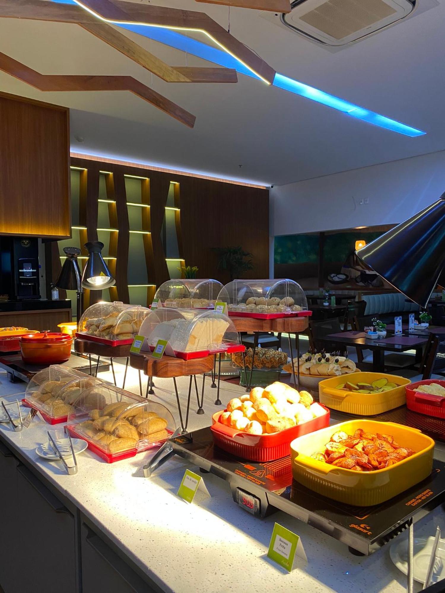 Quality Hotel Μανάους Εξωτερικό φωτογραφία