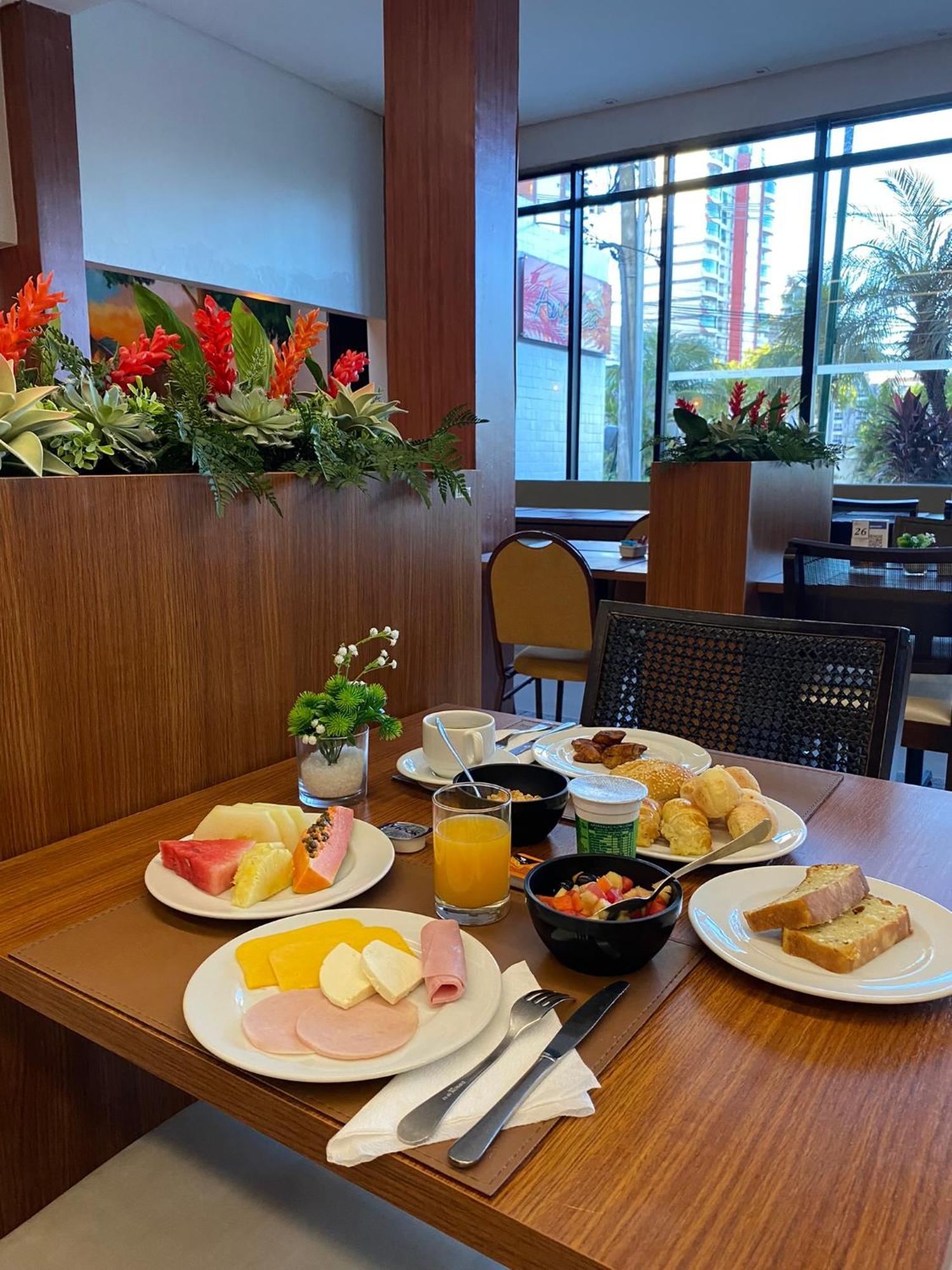Quality Hotel Μανάους Εξωτερικό φωτογραφία